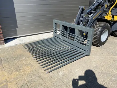 tegelriek 130 cm NIEUW (giant / eurotrac aansluiting)