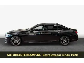 BMW 7 Serie 745Le xDrive High Executive M-Sport ACC Massage Stoelkoeling Panoramadak Head-Up Enterta