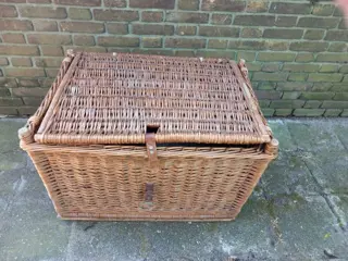 Rieten mand met deksel - opbergmand