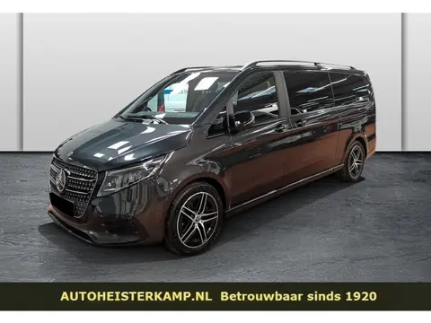 Mercedes-Benz V-Klasse 250d L3 AMG Line 8-Zitter 99.950 EX BTW EL. Schuifdeuren Memory Leder Distron