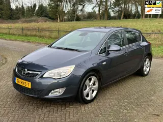Opel Astra 1.6 Edition /CRUISE/PDC/ZEER LAGE KM/RIJDTNIEUW/