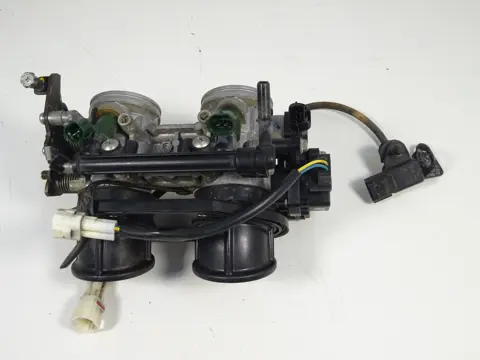 GASKLEPHUIS Kawasaki ER 6 2005 - 2008