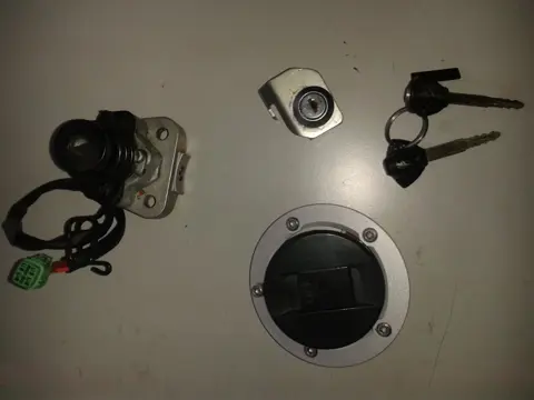 SLOTENSET Suzuki GSX R 1300 Hayabusa 2008 - 2009
