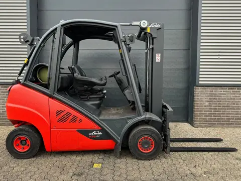 Linde heftruck H25T 2,5 ton LPG (bj 2019)