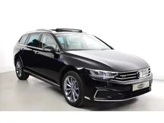 Volkswagen Passat Variant 1.4 TSI PHEV GTE, Panorama, Trekhaak, Carplay, Alcantara\Leder
