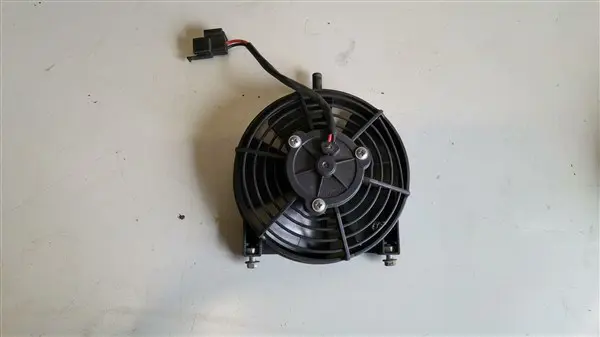 VENTILATOR Aprilia RSV 1000 2004 - 2005 / 2006 - 2008 /