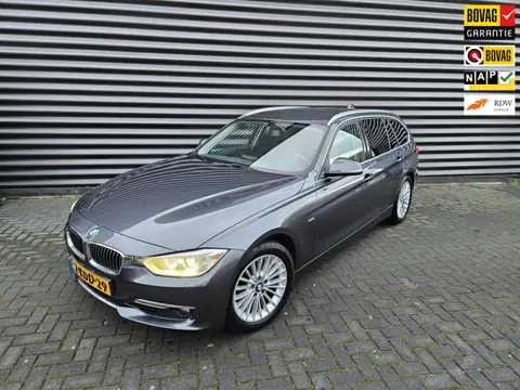BMW 3-serie Touring 320i High Executive