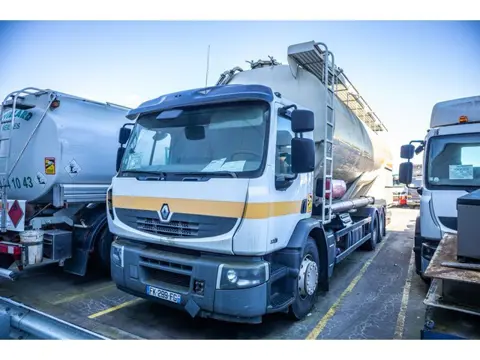 Renault PREMIUM 320 DXI+CITERNE ALIMENTAIRE ( engine problem)