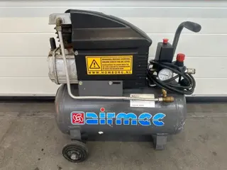 Airmec FIAC BXA 25200 Elektrische Zuigercompressor 2 PK 150 L / min 8 Bar