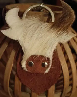 Stieren sleutelhanger van echt runderhuid-Sluiting RVS zilverkleurig