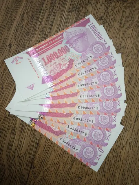 Zaïre - 8 x 1.000.000 New Zaire 25-10-1996 - Pick 79