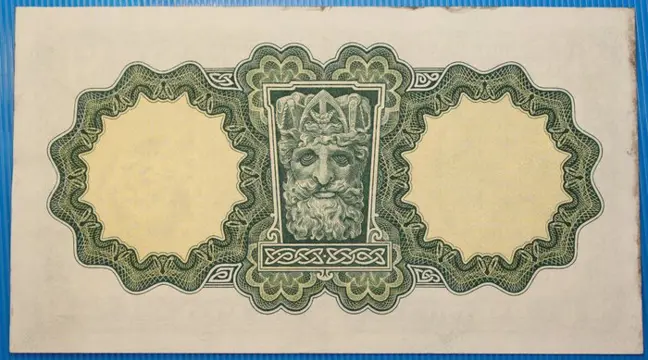 Ierland - 9 banknotes - Various dates