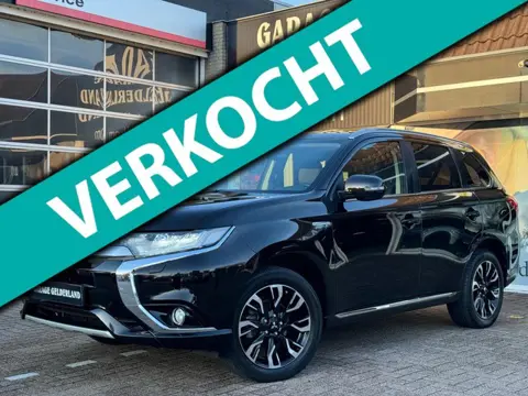 Mitsubishi Outlander PHEV Executive | Bi-Xenon | Full-Led | Leder/Alcantara | Cruise | Camera | Trek