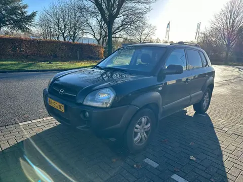 Hyundai Tucson 2.0i Dynamic AIRCO / NAP ! (bj 2006)