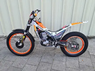 Honda Montesa Repsol Toni bou fabrieksmotor (bj 2005)