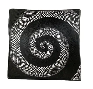 SCHAAL DESIGN SPIRAAL BLACK WHITE 38X38 CM NIEUW