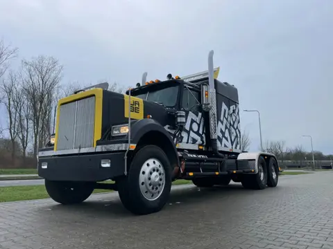 MACK F786 ST Oldtimer MACK Truck (bj 1975)