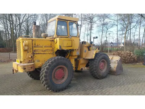 Caterpillar 920 / Good working condition / Near new tires