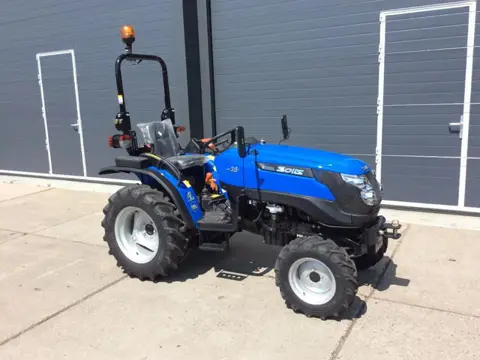 Solis 26 HST. Whats-app:(31) 06-28686783 (bj 2023)