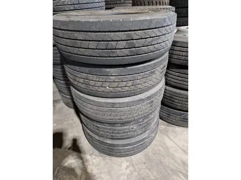 Goodyear 275/70R22.5