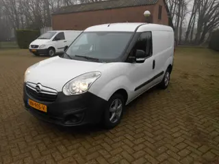 Opel Combo 1.3 CDTi L1H1 ecoFLEX Selection (bj 2015)