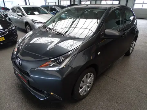 Toyota Aygo 1.0 VVT-i x-fun (bj 2018)