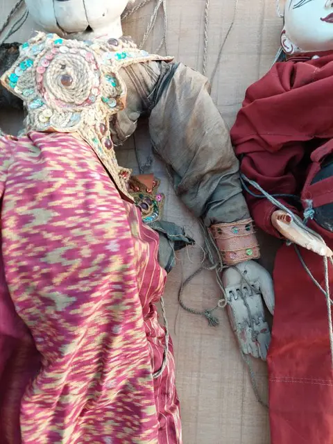 Marionetten (2) - Hout, Stof - Birma / Myanmar