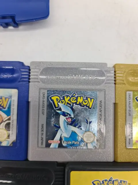 Nintendo Pokemon Gameboy Color Pikachu Edition + Pokemon Red, Blue, Yellow, Silver, Green, Trading - Console met Games