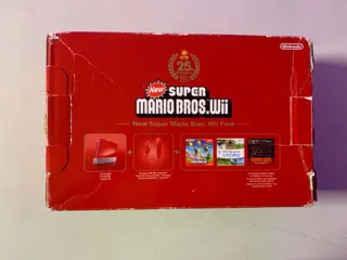 1 Nintendo Wii - Super Mario Bros. 25th anniversary edition - Console met Games (2) - In originele verpakking