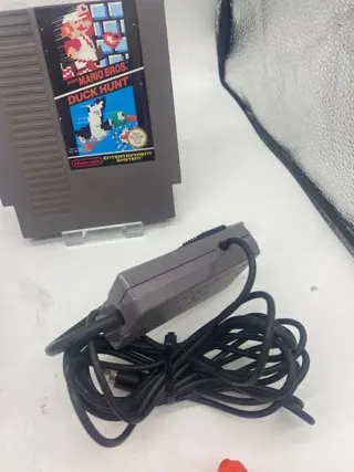 Nintendo, Nintendo Nes 8-Bit Classic Nes-01 1985 Console+Original DuckHunt Game, Nintendo Zapper, Nintendo Nes 8-bit - Console