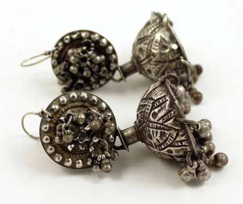 Oorbellen, Sieraden (1) - Hoogwaardig zilver - India - Midden 20e eeuw
