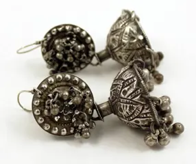 Oorbellen, Sieraden (1) - Hoogwaardig zilver - India - Midden 20e eeuw