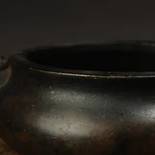 Wierookbrander verankerd voor het Boeddhabeeld - Brons - China - Modern