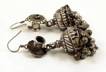 Oorbellen, Sieraden (1) - Glas, Hoogwaardig zilver - India - Midden 20e eeuw