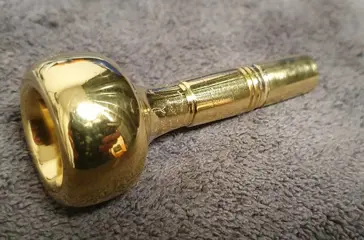 Al Cass - Al Cass E14, flugelhorn mouthpiece, gold plated - Bugel - Verenigde Staten van Amerika - 1950