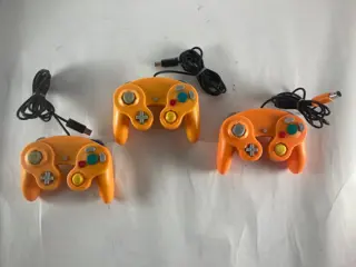 Nintendo Gamecube - 9 third-party controllers