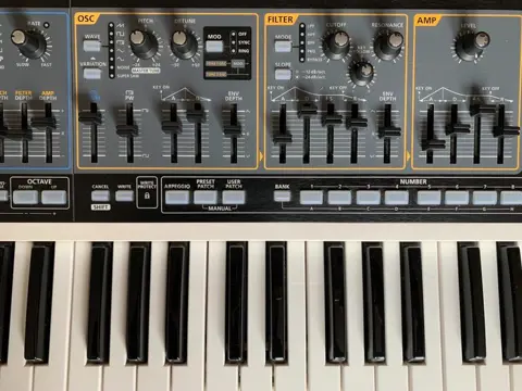 Roland - GAIA - Keyboard, MIDI keyboard, Synthesizer - Duitsland