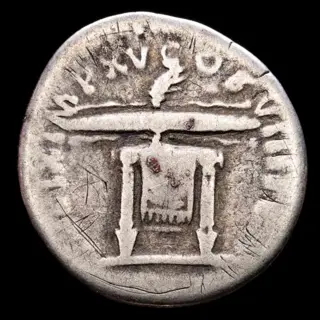 Romeinse Rijk. Titus (79-81 n.Chr.). AR Denarius,Rome - TR P IX IMP XV COS VIII, Thunderbolt on throne (Pulvinar).