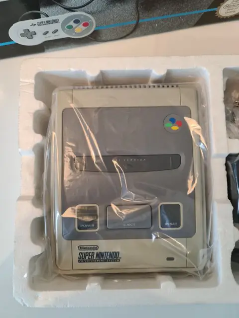 Nintendo Snes Super Rare Big Box Mario Super Mario Edition Big Box+ rare inlay and uniqueSerial FAH/HOL - Console met Games - In originele verpakking