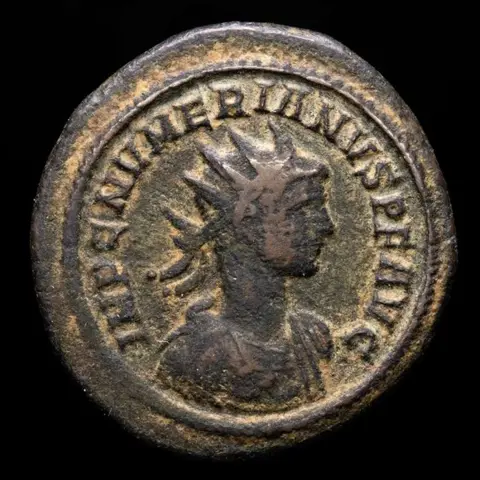 Romeinse Rijk. Numerian (282-284 A.D) and Probus (276-282 A.D.). Kavel bestaande uit twee Follis,Cizycus - VIRTVS PROBI AVG //Rome - PIETAS AVGG