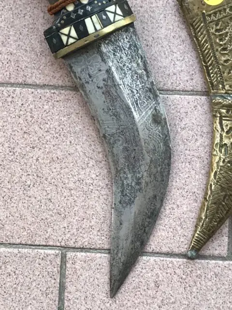 Mes - Been, Hoorn, Hout, Messing, Staal - jambiya - Syrië - Circa 1900