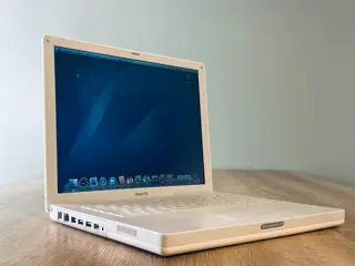 Apple - Macintosh Apple iBook G4 1,42 GHzModel A1134. - iBook G4 A1134 2005 - In originele verpakking