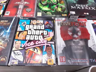 46x Top Titles and special editions PC Games CIB - Videogames - In originele verpakking
