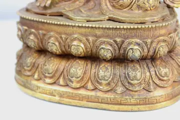 Schitterend groot standbeeld Witte tara. - Verguld brons - Nepal - late 20th/21st century