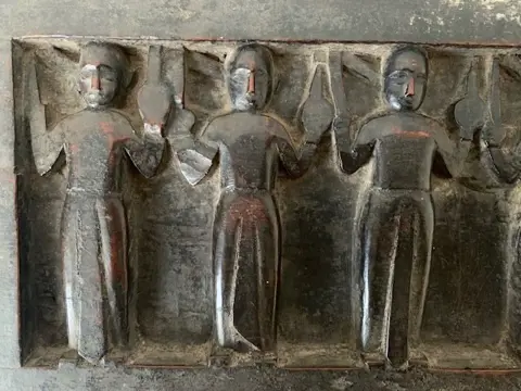 Snijwerk (1) - Hout - Palki - Santhal - India