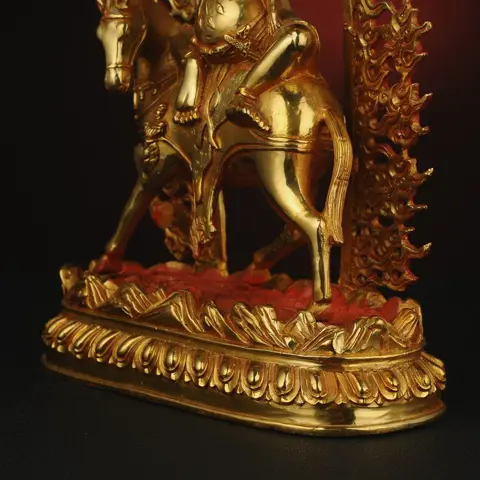 Groot Seiko Boeddhabeeld, Bronzen Boeddhabeeld (gunstige hemelse moeder), Sanskriet: - Brons - Nepal/Tibet - eind 20e eeuw begin 21e eeuw