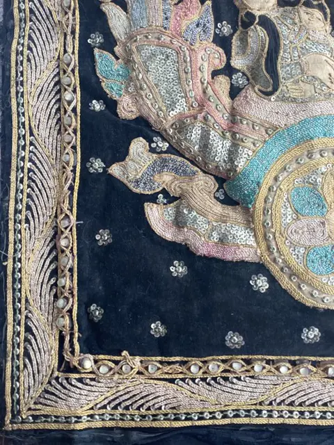 Borduurwerk - Katoen - Kalaga - Birma / Myanmar