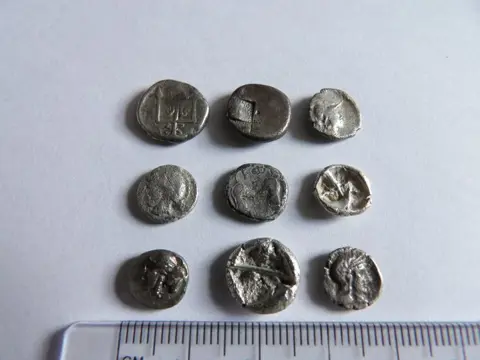 Griekenland. Lot of 9 fractional AR coins,including Byzantion (Thracia), Ephesos (Ionia) and Selge (Pisidia)