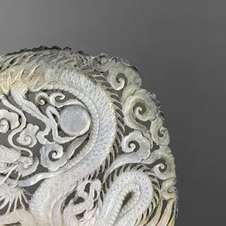 Parelmoer schelp met aangepaste standaard - Dragon Carving - Pinctada Maxima - Indonesië