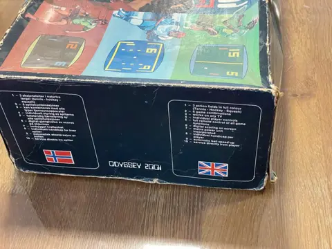 1 Philips odyssey 2001 - Console met Games - In originele verpakking